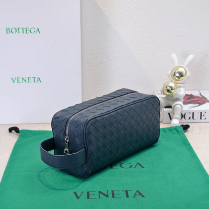 Intrecciato Clutch Bag