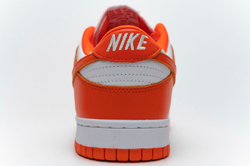 Dunk Low (Women's)