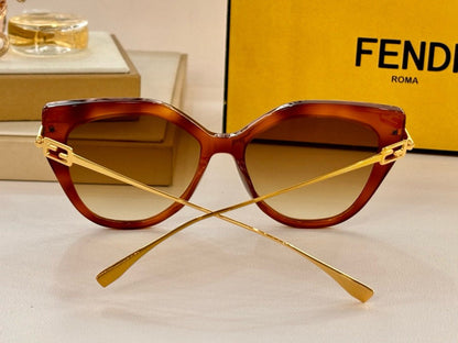 FE40011U Sunglasses