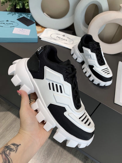 Cloudbust Thunder Sneaker (Women’s)