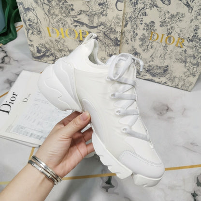 D-Connect Sneaker (Women's)