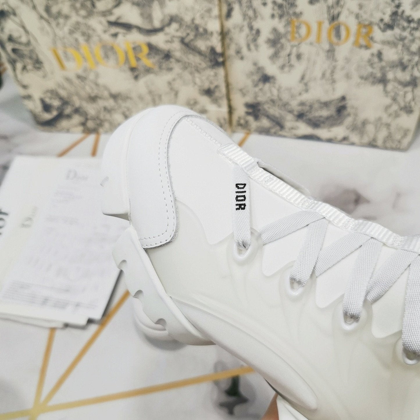 D-Connect Sneaker (Women's)