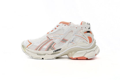 Runner Sneaker (Women's)