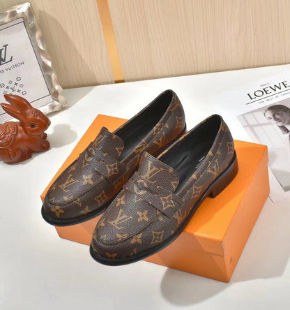 Chess Flat Loafer (Women’s)