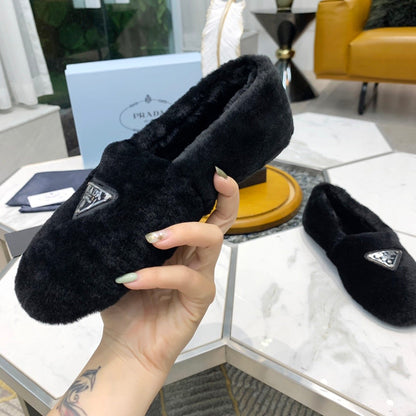 Fur Slippers (Women’s)