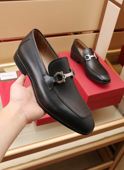 Gancini Ornament Loafer (Men's)