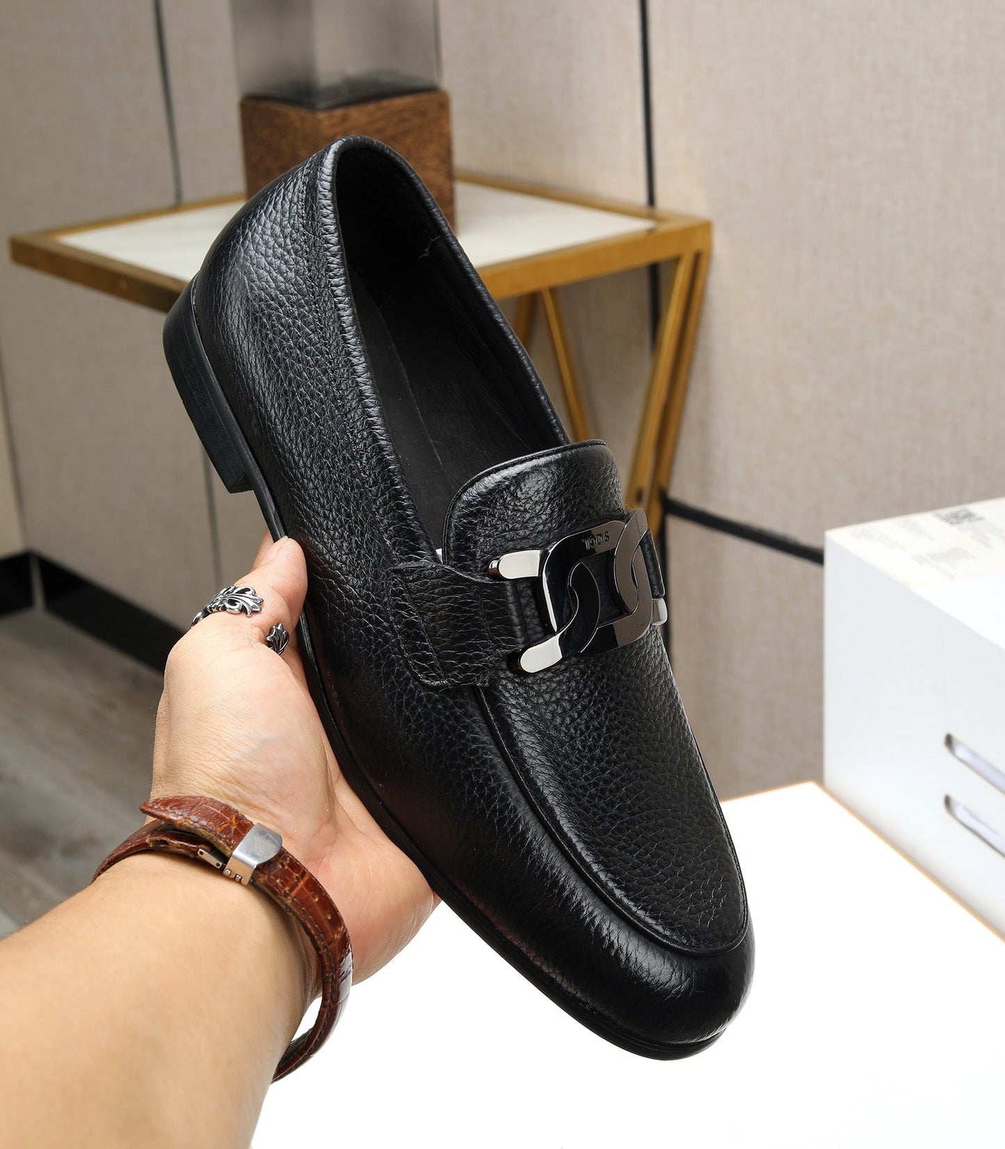 Grainy Finish Loafers (Men's)