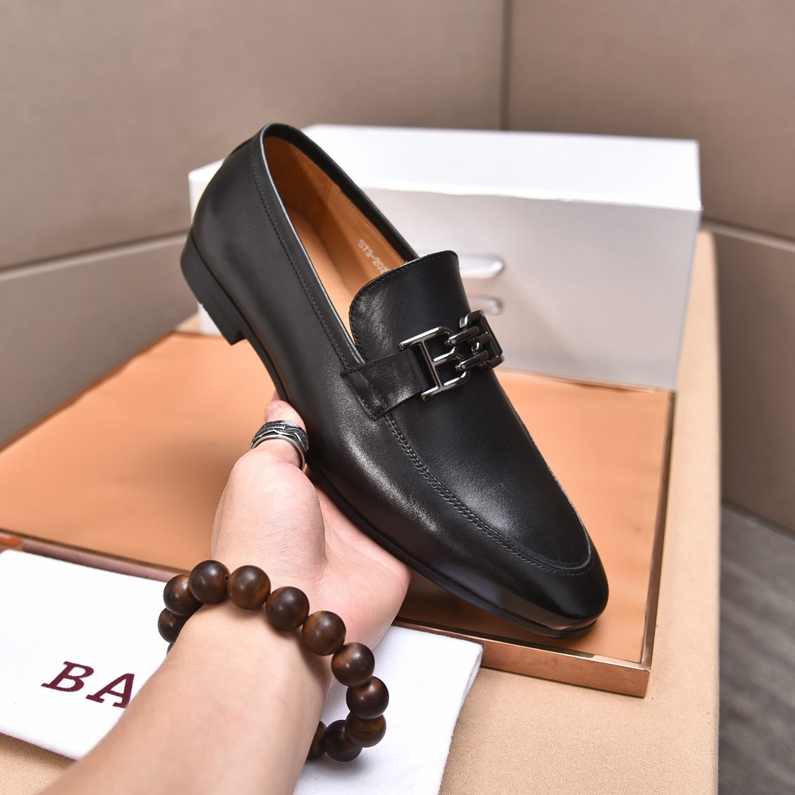 Ellyane Loafers (Men's)