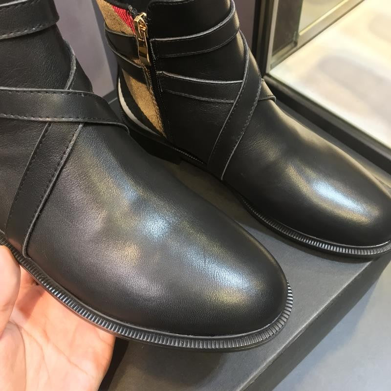 House Check Ankle Boots (Women’s)