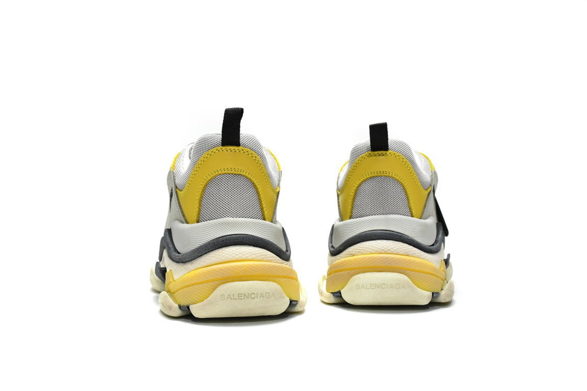 Triple S Sneaker (Men’s)