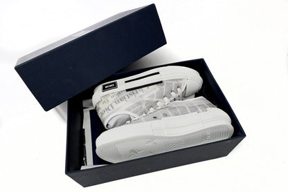 B23 Low-Top Sneaker (Women's)