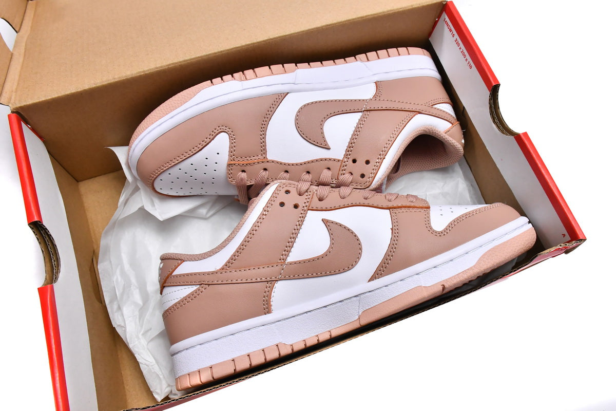 Dunk Low (Women's)