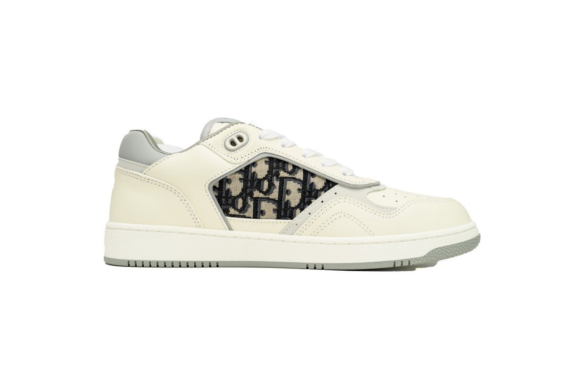 B27 Low Top Sneaker (Women's)