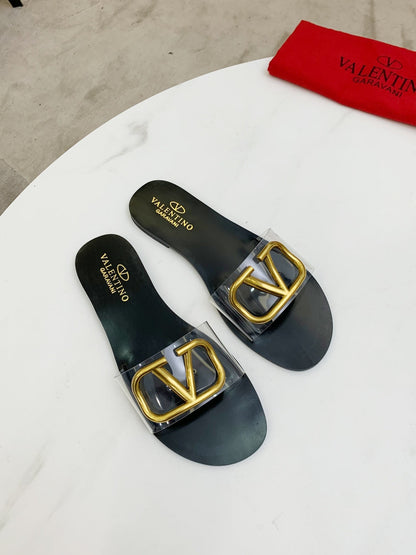 VLogo Slides (Women’s)