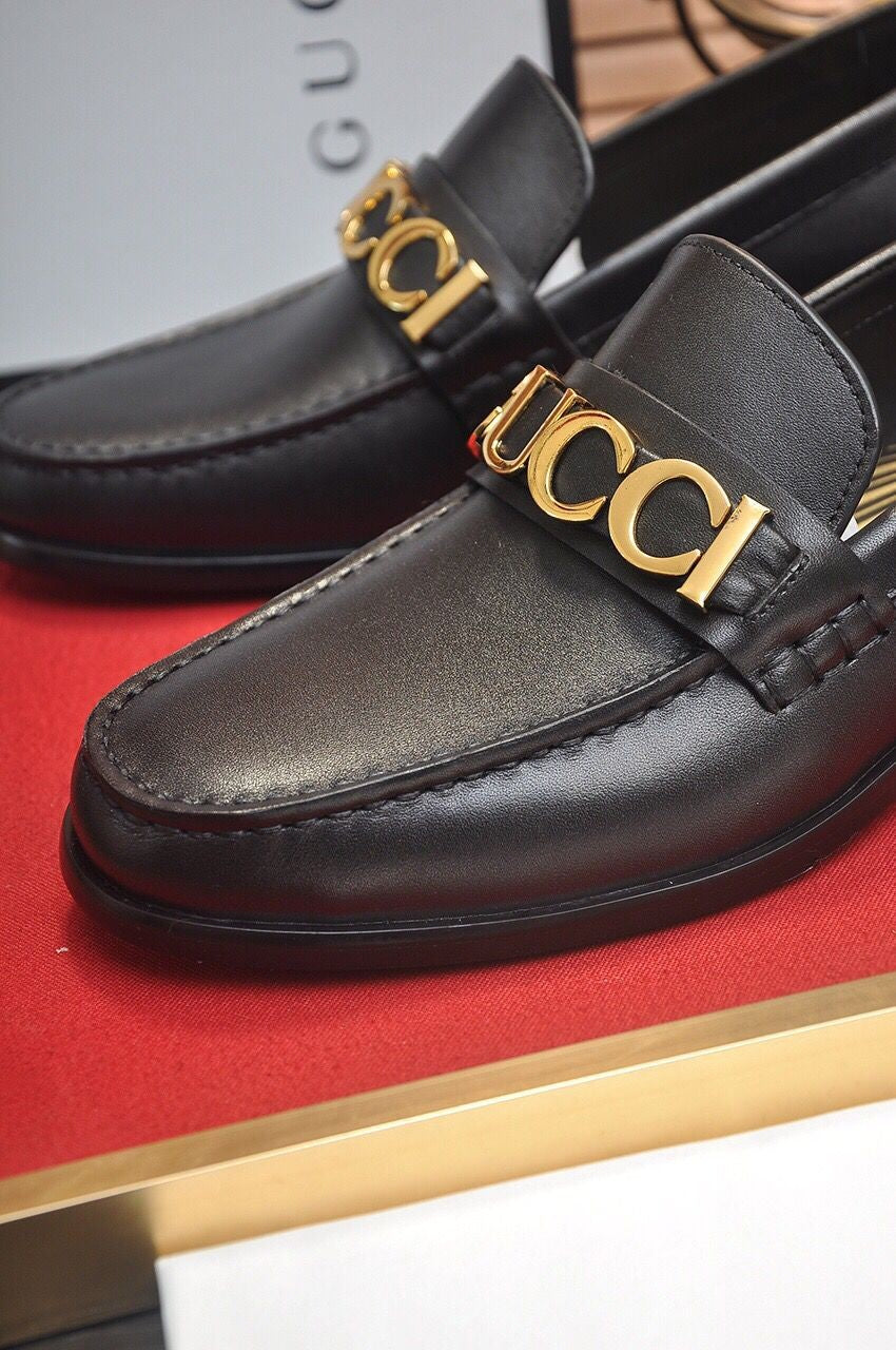 Logo Leather Loafer (Men’s)