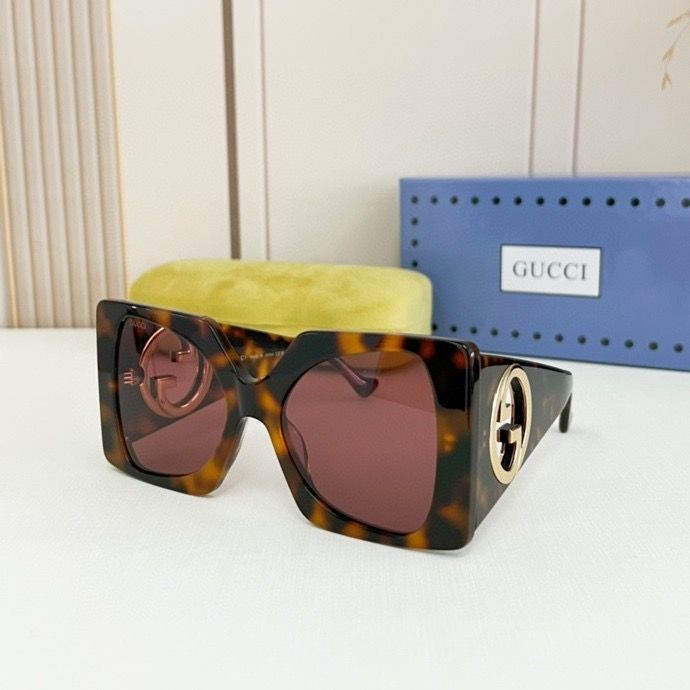 1254 Square Sunglasses