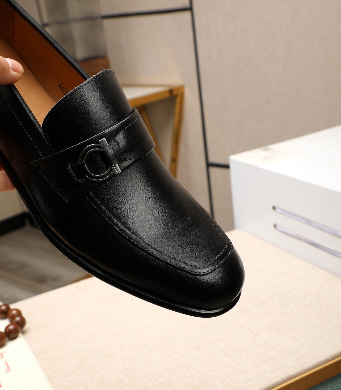 Caspian Loafers (Men's)