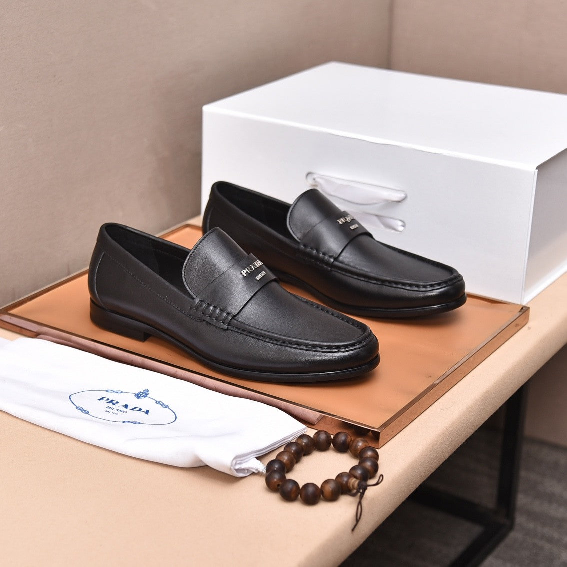 Leather Logo Loafer (Men's)