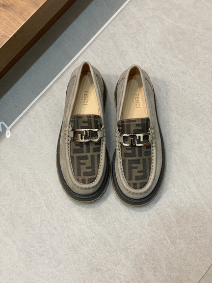 O'Lock Moccasin Logo Detail Loafer (Men's)