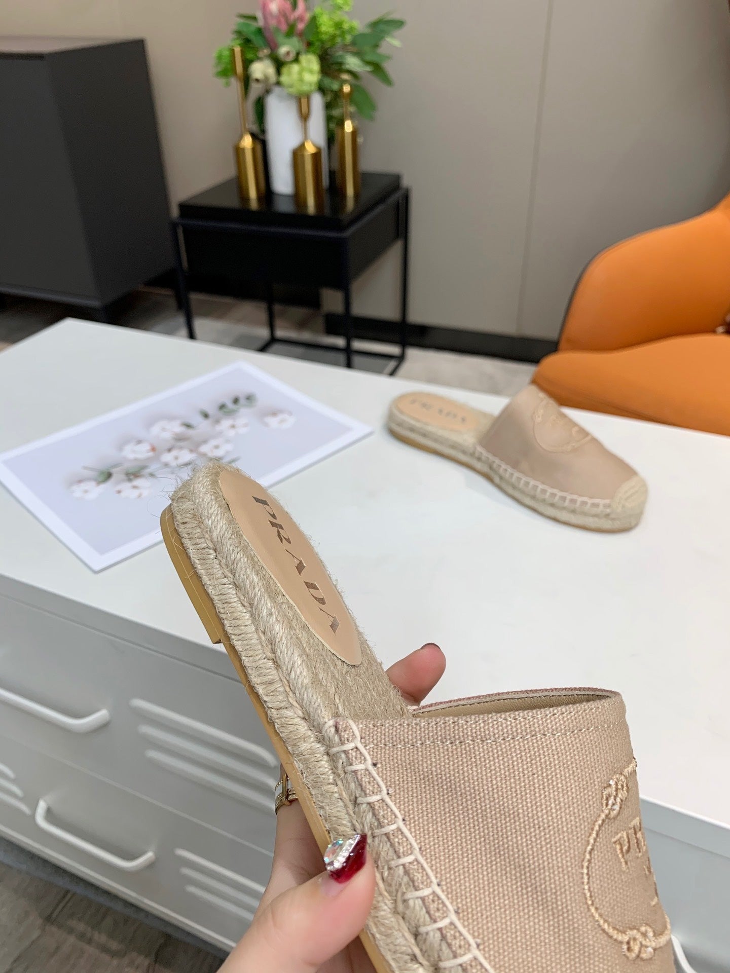 Embroidery Espadrillas Slides (Women’s)