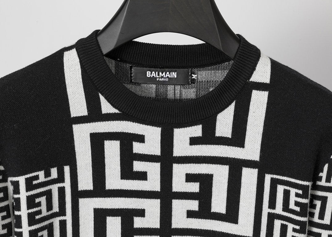 Logo Sweater