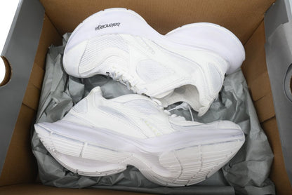 3XL Sneaker (Women's)