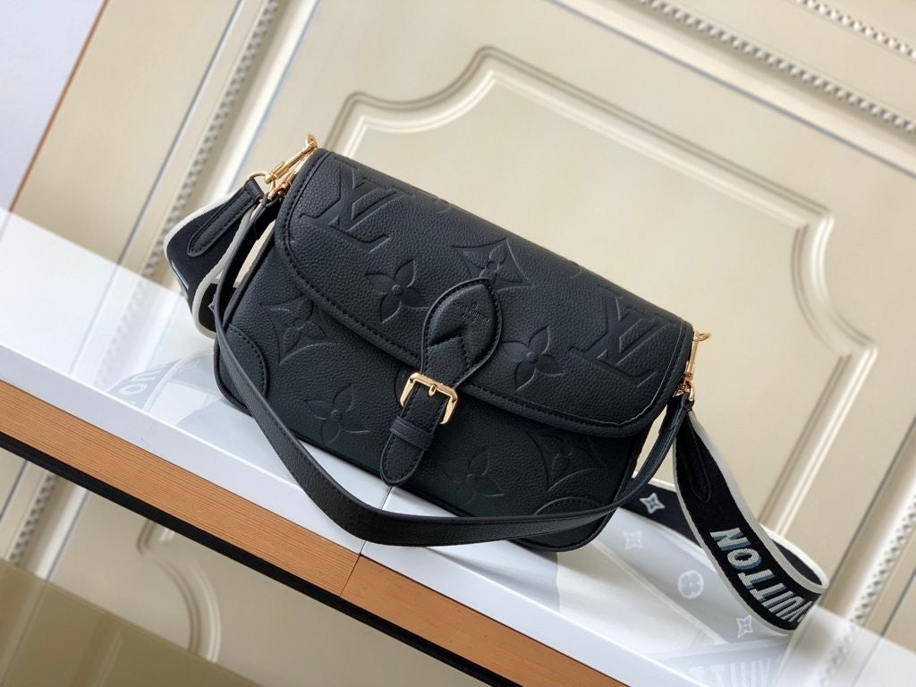 Diane Shoulder Bag