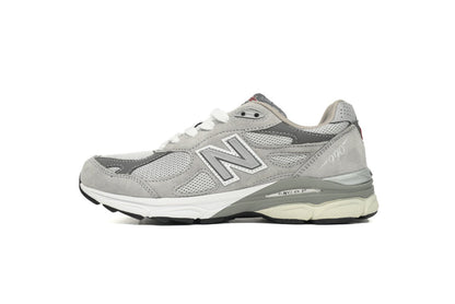 990 Sneakers (Women's)