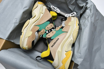 Triple S Sneaker (Men’s)