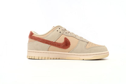 Dunk Low (Women's)