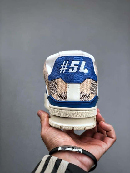 Trainer 54 Signature