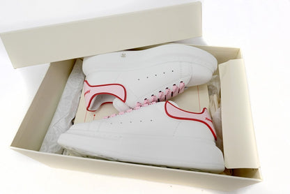 Oversized Sneaker (Women’s)