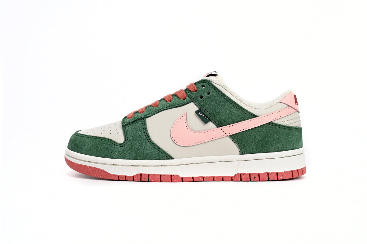 Dunk Low (Women's)