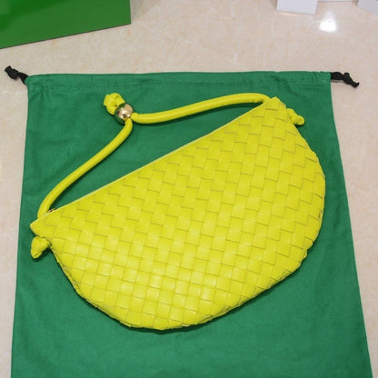 Turn Pouch Bag