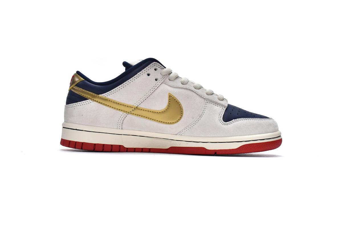 Dunk Low (Women's)