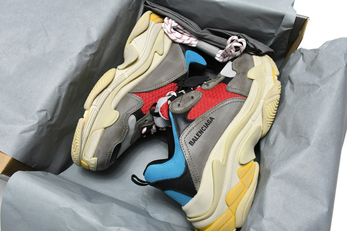 Triple S Sneaker (Men’s)