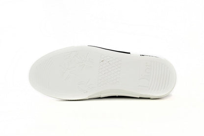 B23 Low-Top Sneaker (Women's)