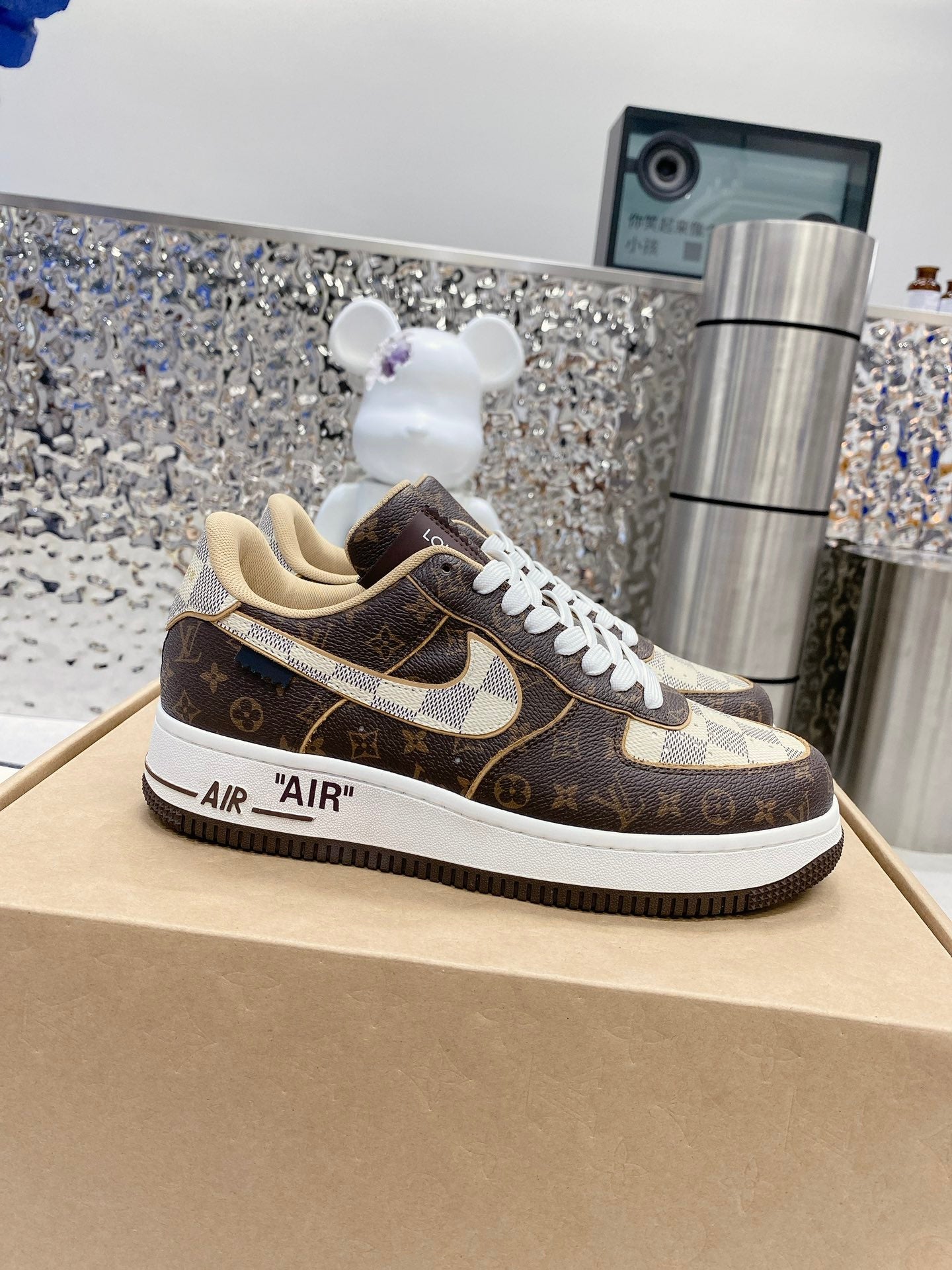 Air Force 1 x LIV (Men's)