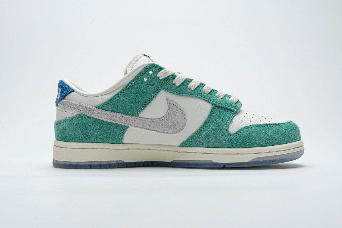 Dunk Low (Women's)