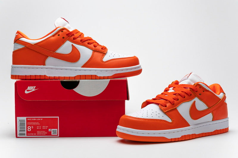 Dunk Low (Women's)