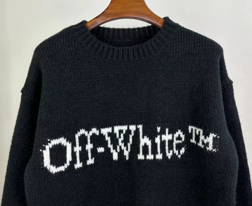 Logo Sweater