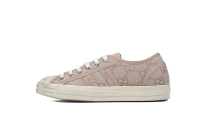 Julio Sneaker (Women's)